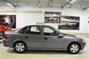 Opel Vectra 1.6 COMFORT