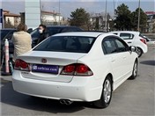 Honda Civic 1.6 İ-VTEC ELEGANCE
