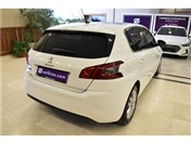 Peugeot 308 1.2 PureTech Style Tech EAT8