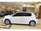 Peugeot 308 1.2 PureTech Style Tech EAT8
