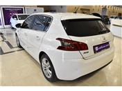 Peugeot 308 1.2 PureTech Style Tech EAT8